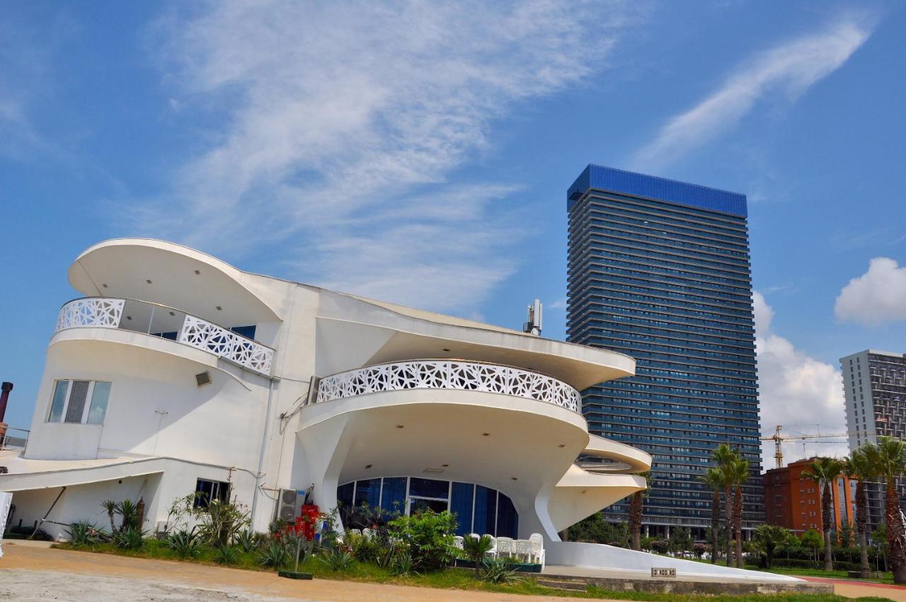 Orbi Beach Tower Aparts Batumi Exterior foto
